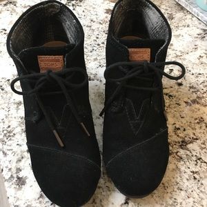 Toms Wedge Booties